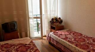 Гостиница Пижама Адлер Двухместный номер эконом-класса с 1 кроватью или 2 отдельными кроватями-4